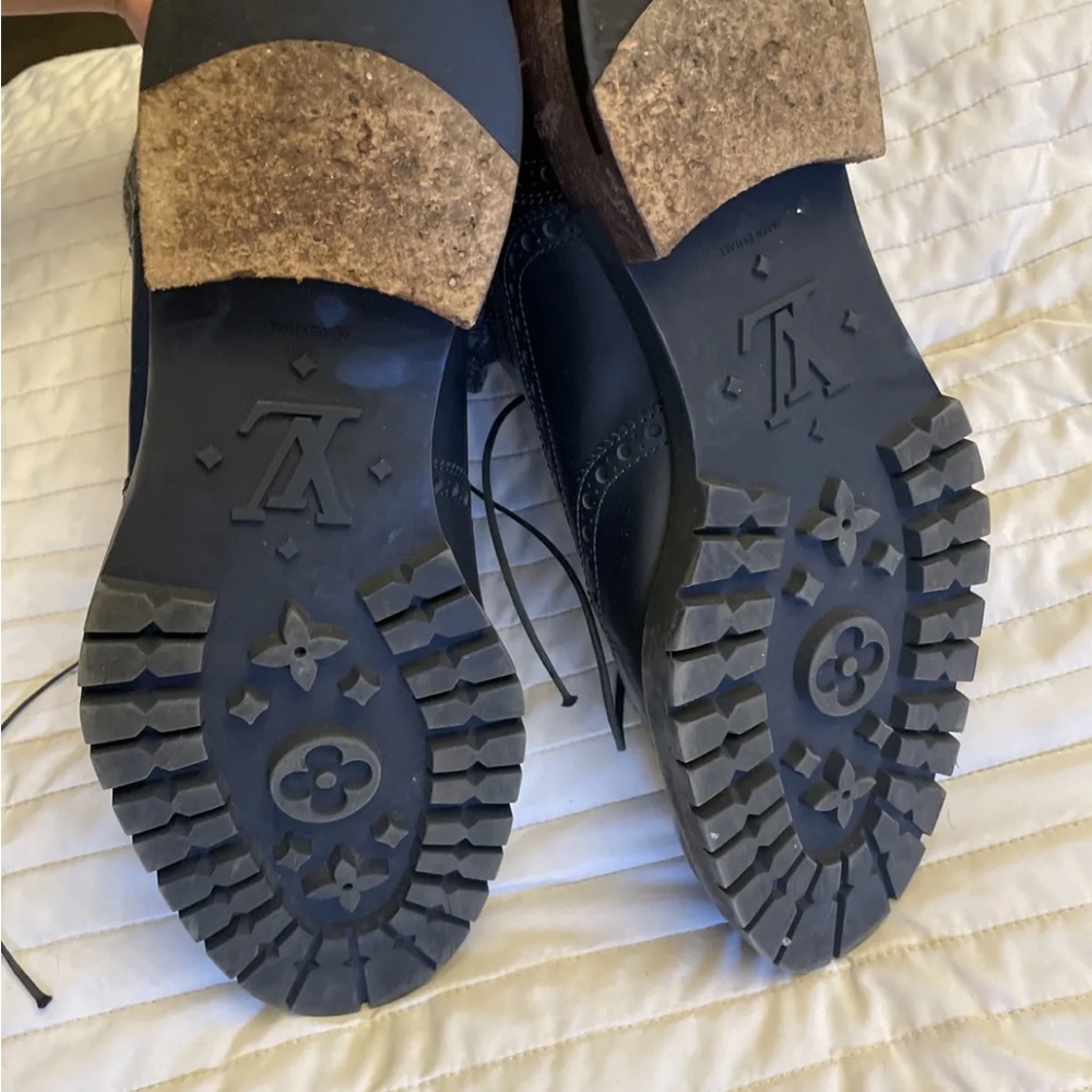 Brown and white tweed wool boots with brown and navy by Louis Vuitton size 10lv - Picture 4 of 12